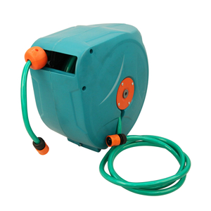 专业金属草坪软管卷盘和推车